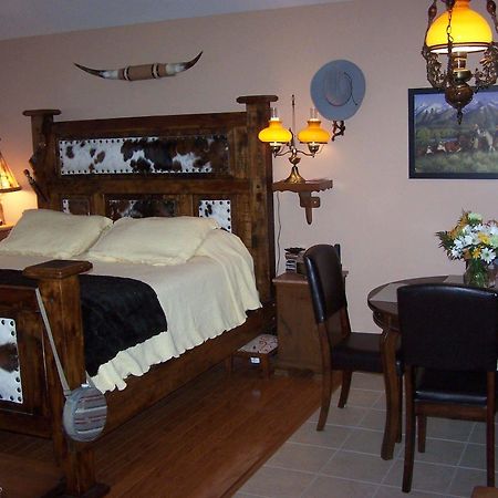 Alling House Bed And Breakfast Orange City Room photo